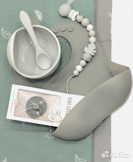 Силиконовая посуда на присоске