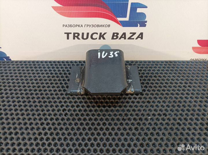 8135746 Проставка рессоры передней