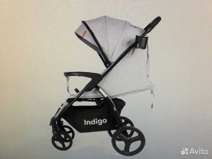 Прогулочная коляска новая