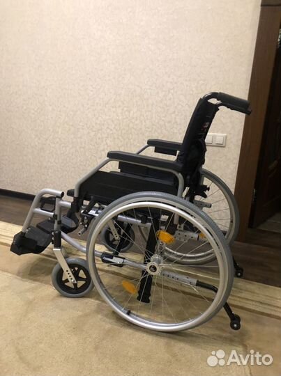 Коляска инвалидная