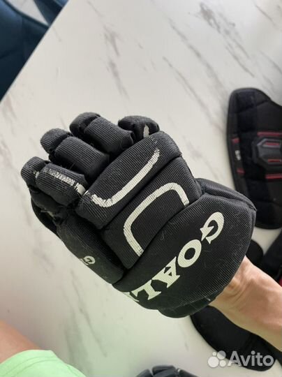 Краги хоккейные