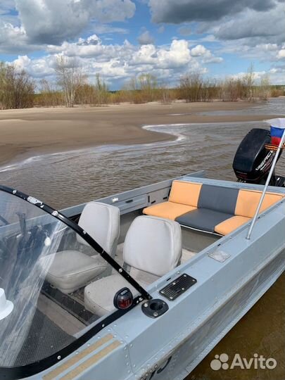 Прогулки, аренда, прокат катера с капитаном