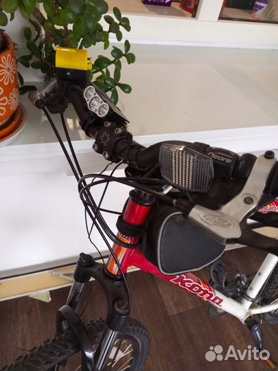 Велосипед горный Kona Fire Mountain колеса 26