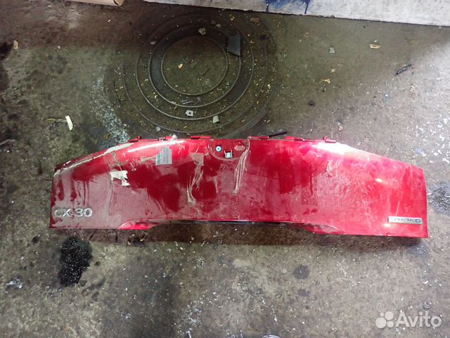 Накладка двери багажника Mazda CX-30 2019)