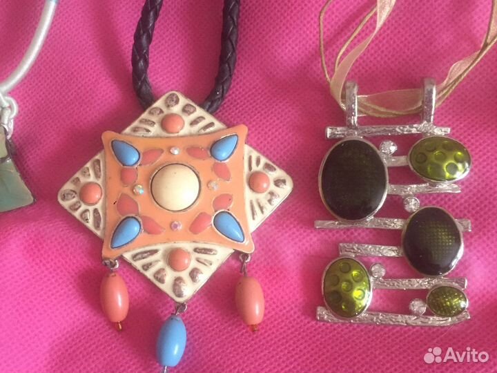 Колье-подвеска