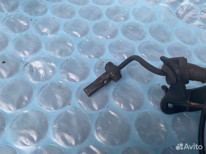 Датчик abs передний левый Honda Crosstour TF2