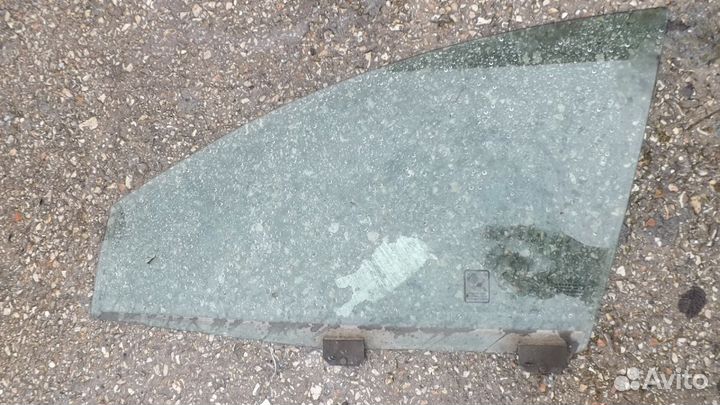 Chrysler 300m стекло двери передней левой