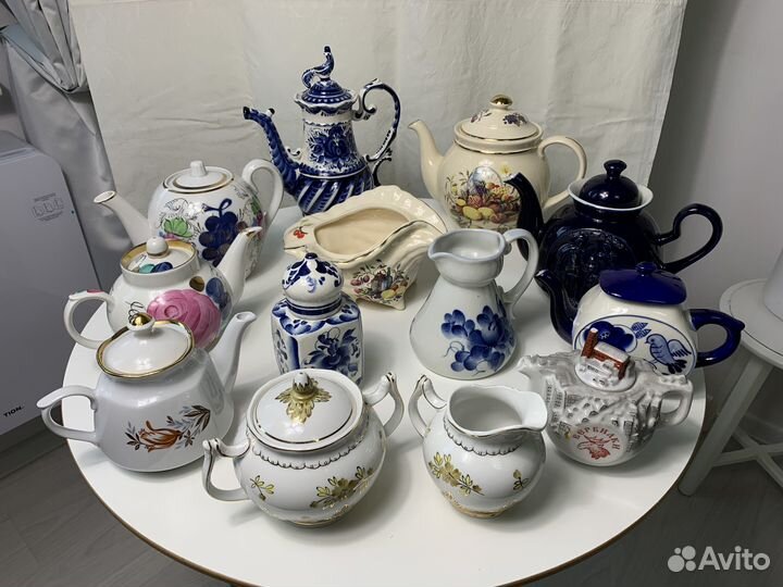 Чайники, чайница, турка, молочник, конфетница