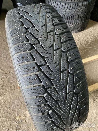 Nokian Tyres Hakkapeliitta 7 235/65 R17