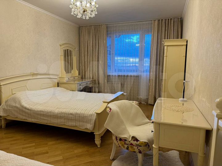 2-к. квартира, 57 м², 15/17 эт.