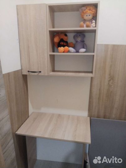 Мебель для школьника, стол+ шкаф навесной