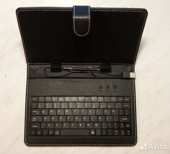 Чехол с USB клавиатурой