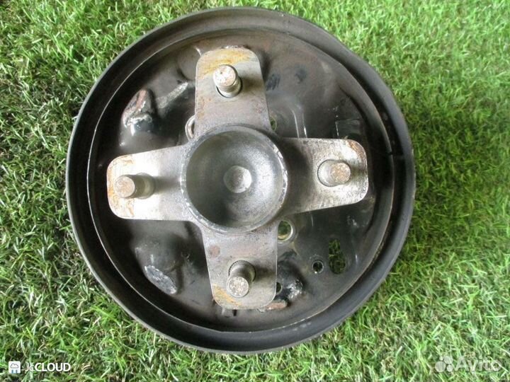 Ступица на toyota BB QNC21 3SZ-VE