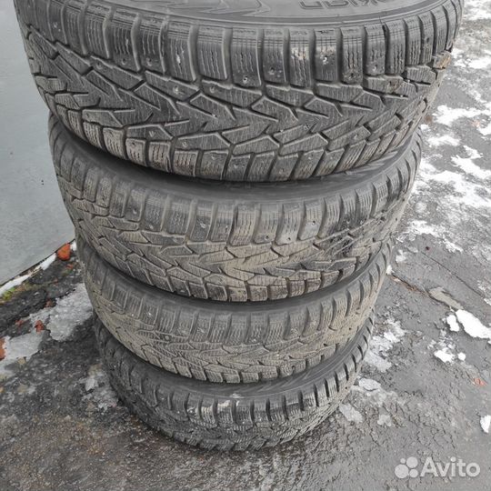 Колеса R15/195/65 зимние шипо ванные