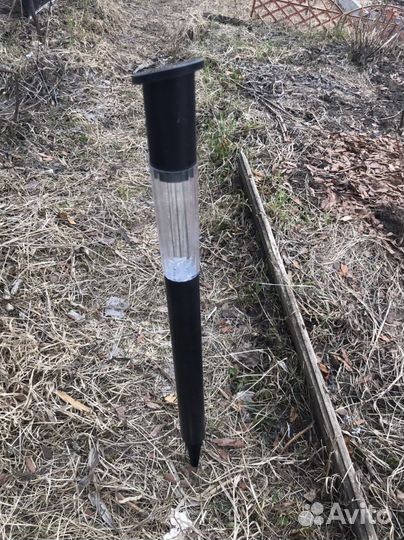 Светильник уличный на солнечных батареях