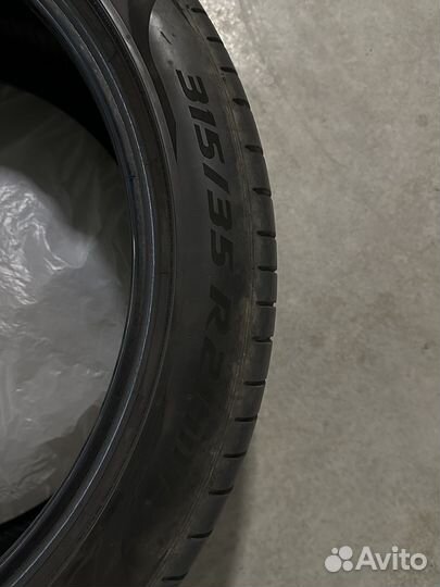 Pirelli P Zero 315/35 R21 и 275/40 R21 107Y