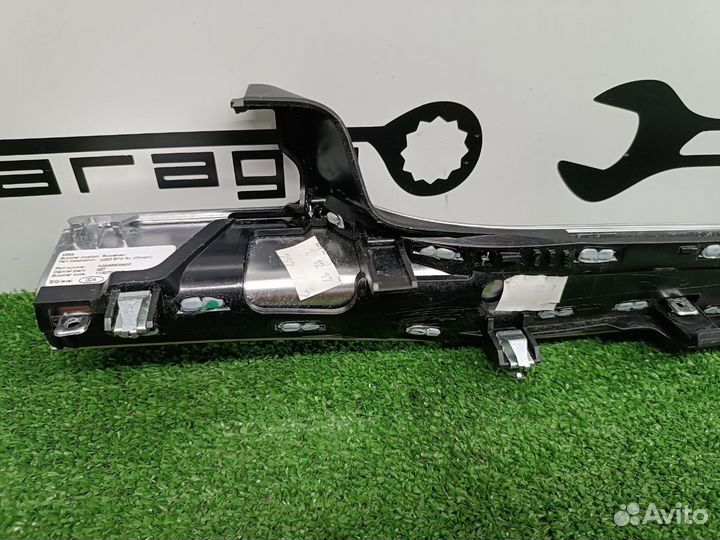 Накладка панели декоративная Mercedes-Benz
