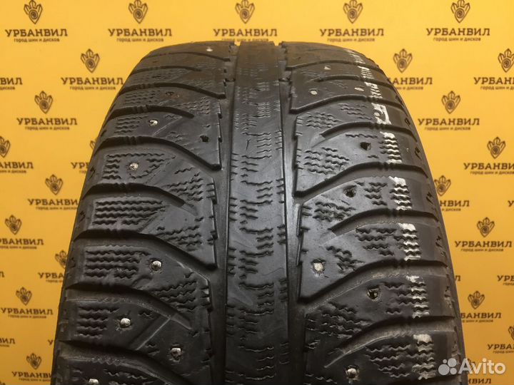Bridgestone Ice Cruiser 7000 215/55 R16 93T