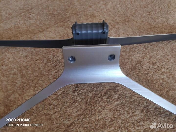 Подставка под телевизор