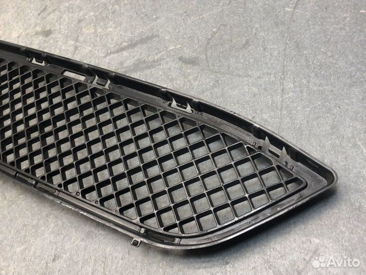 Решетка бампера Bmw X1