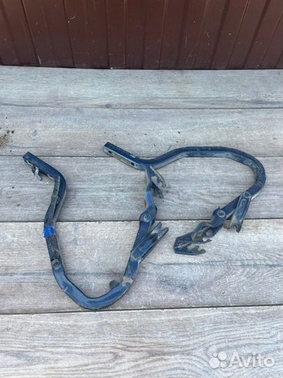 Петли багажника задние Hyundai Accent 1.5 2008