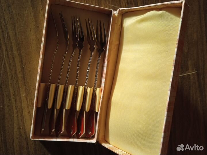 Сделано в СССР. Набор ножей и вилок