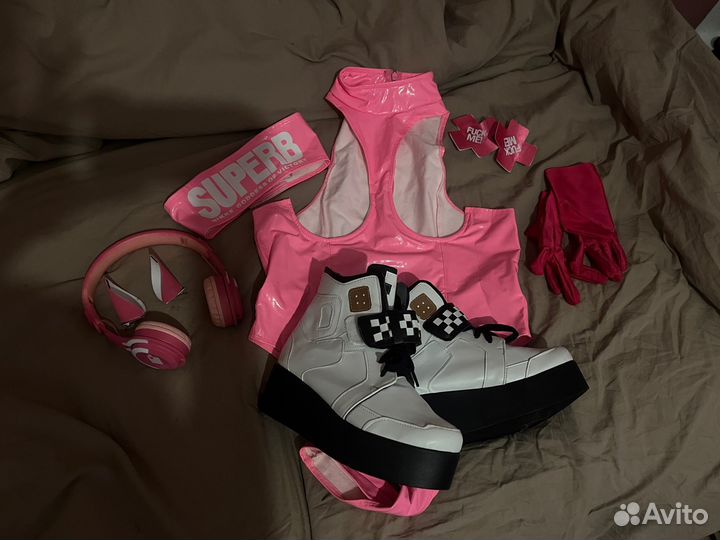 Косплей Алисы из игры Nikke