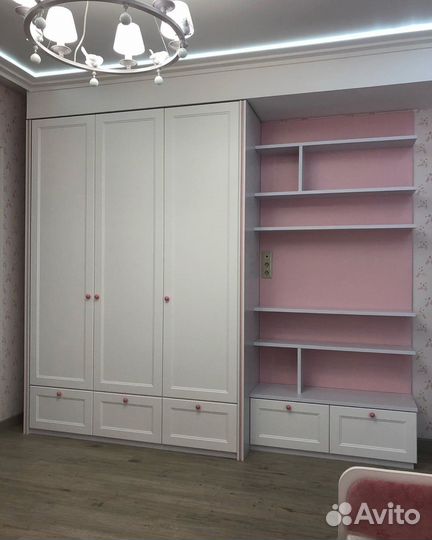 Шкаф стенка