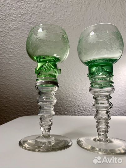 Антикварные рёмеры урановое стекло