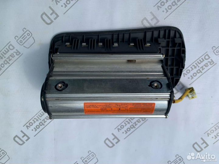 Подушка безопасности переднего пассажира Mazda 323