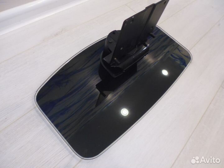 Подставка к телевизору Philips 37PFL7603D/10