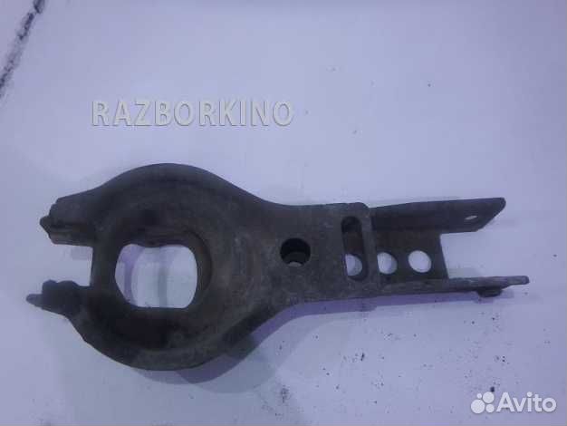 Рычаг задний нижний правый