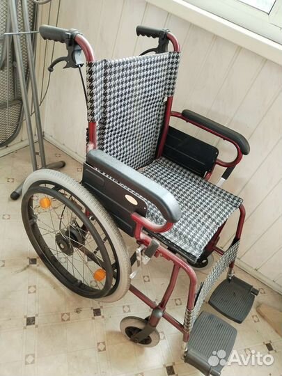 Инвалидная коляска