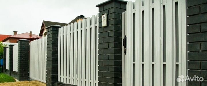 Железный штакетник