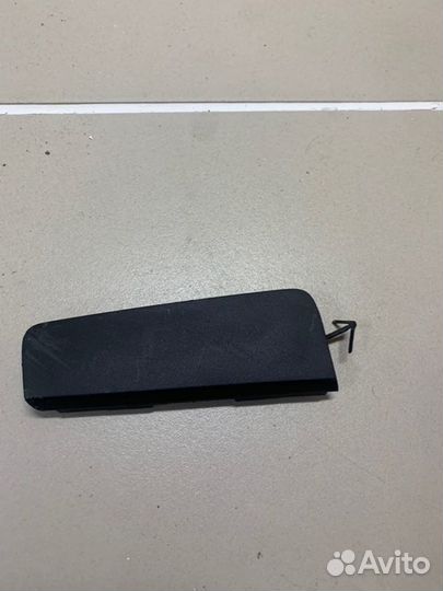 Заглушка бампера Toyota Rav4 2018