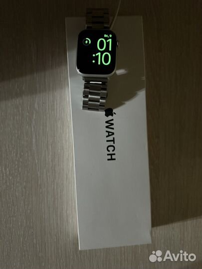 Часы apple watch se2 (2023) 44 mm