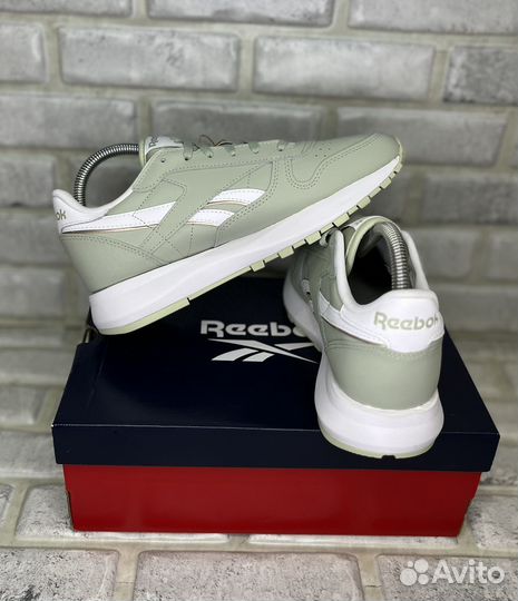 Кроссовки женские Reebok Classic Leather SP ориг