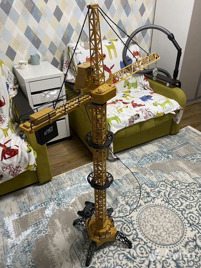 Башенный кран игрушка
