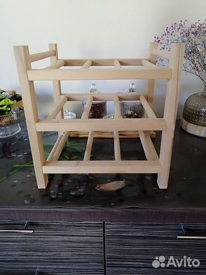 Полка IKEA для крепких напитков