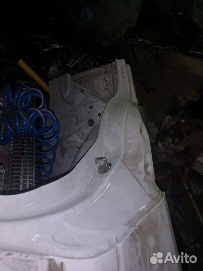 Рендж ровер спорт 2 крыло заднее правое