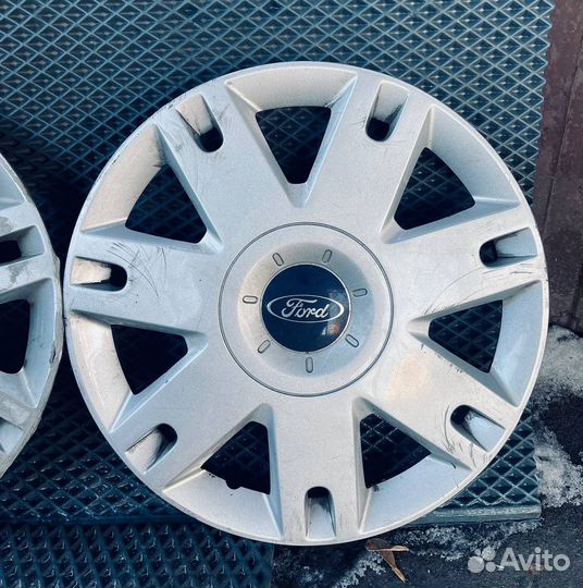 Колпак на диск ford