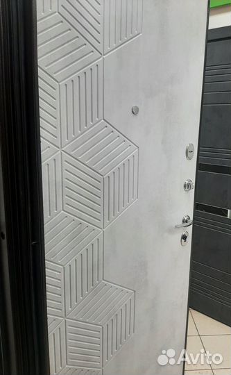 Дверь Входная Утепленная в Квартиру. 3 Контура