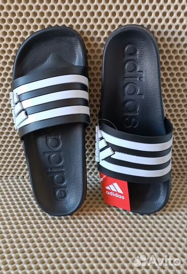 Сланцы adidas