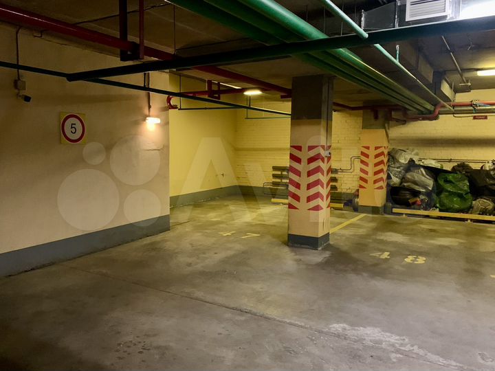 Машиноместо, 22 м²