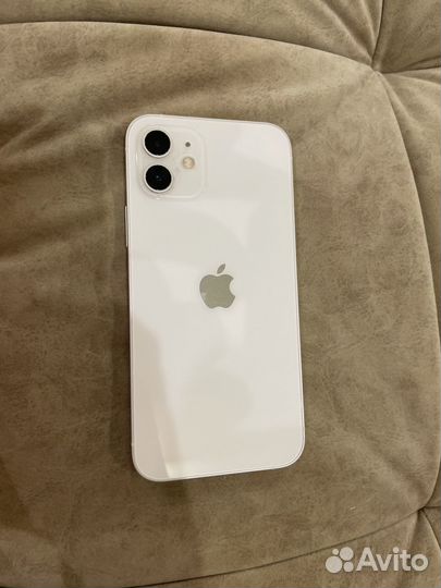 iPhone 12, 64 ГБ