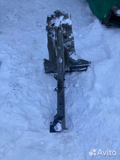 Лонжерон левый Ниссан Нота ноут Nissan Note 09 г