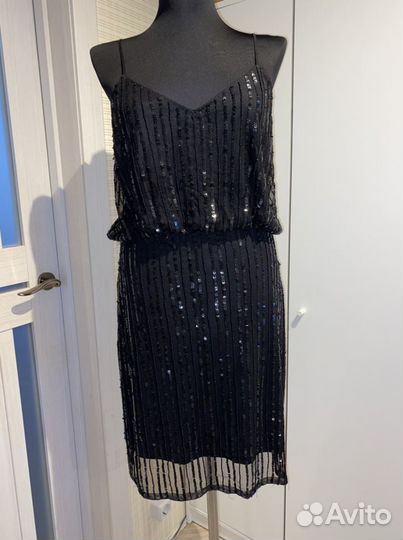 Платье с пайетками 44/46 черное