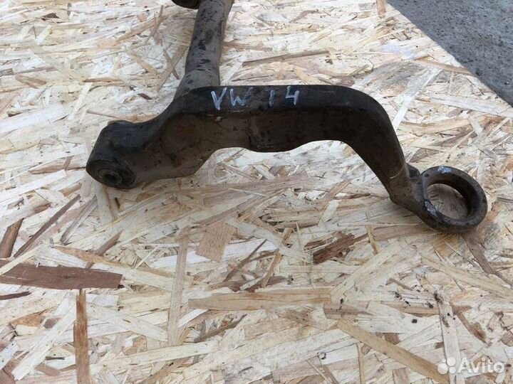 Рычаг подвески правый Vw Transporter T4