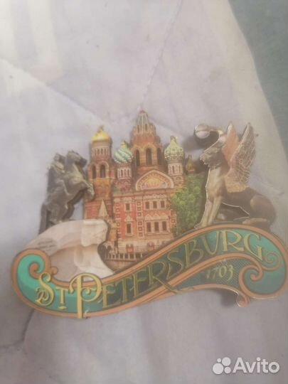 Магниты на холодильник из разных стран