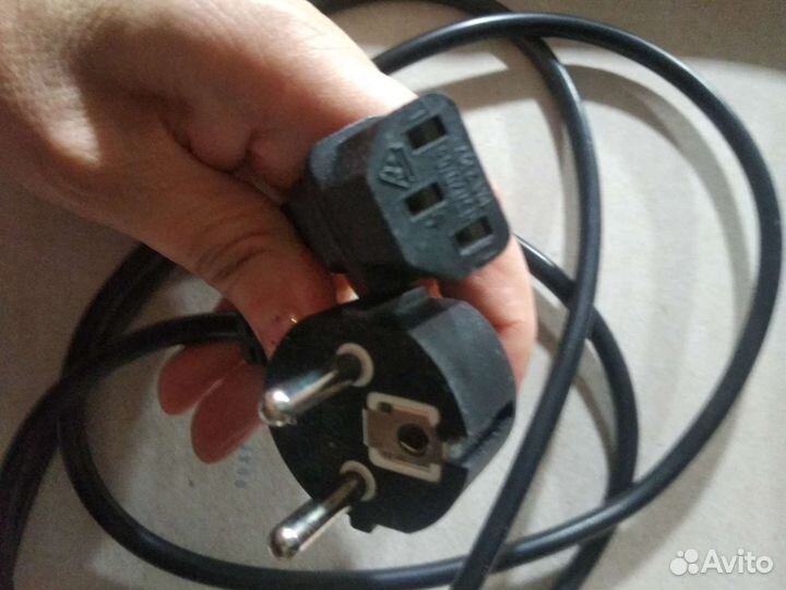 Кабель питания 220 Вдля компьютерной и оргтехники